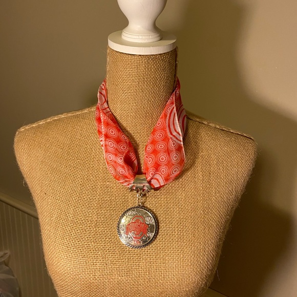 Ohio State Scarf Necklace and Bling Hat - Picture 5 of 7